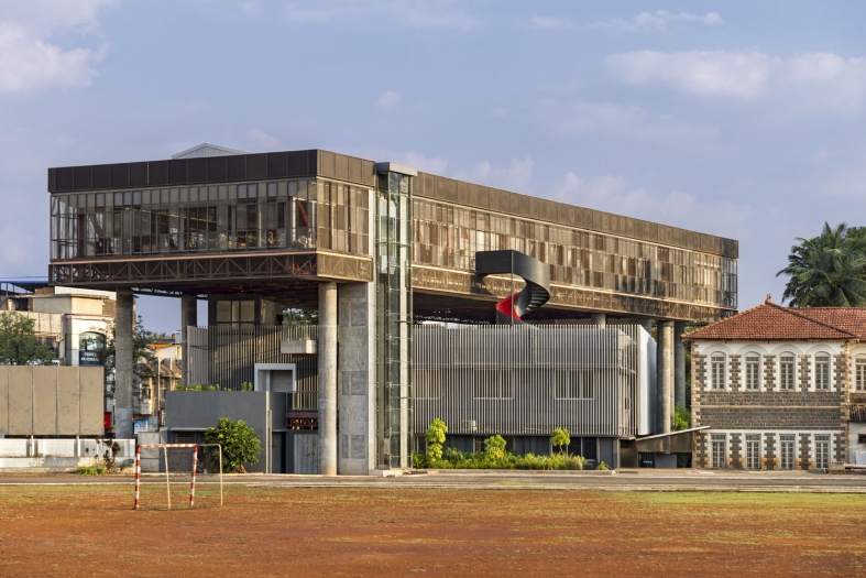 Hover Space_Extension to the KLE Society Head Office design by Thirdspace Architecture Studio