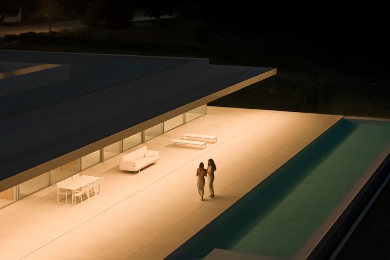 House in Sotogrande design by Fran Silvestre Arquitectos