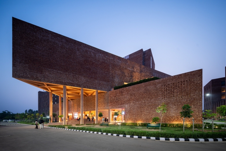 Chandigarh University D-6 design by Charged Voids