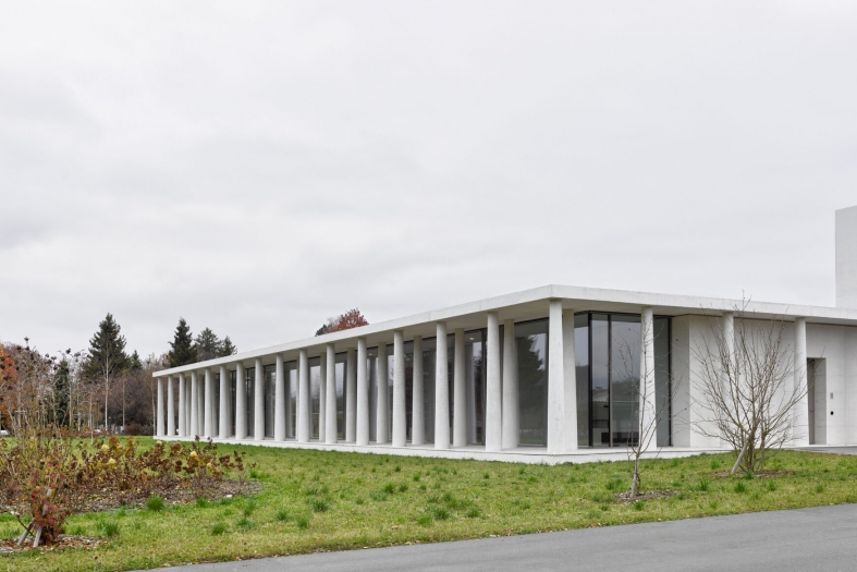 Crematorium building design by Markus Schietsch #architecture