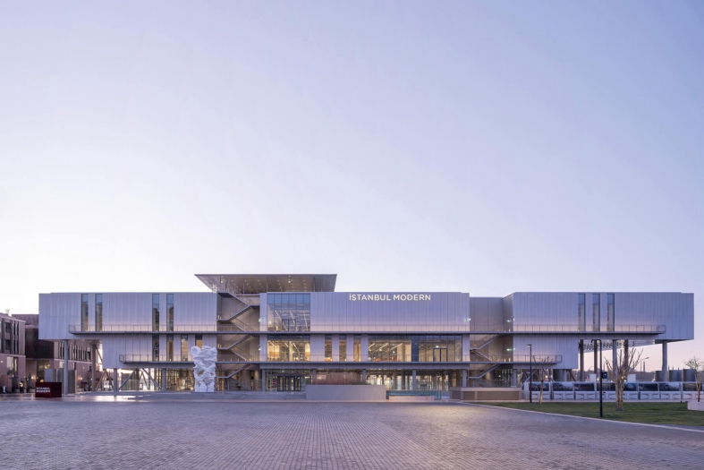 Istanbul Modern Museum design by Renzo Piano Building Workshop #architecture