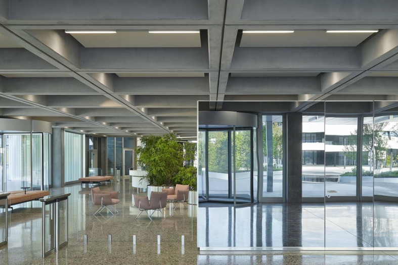 Roche Multifunctional workspace building design by Christ & Gantenbein