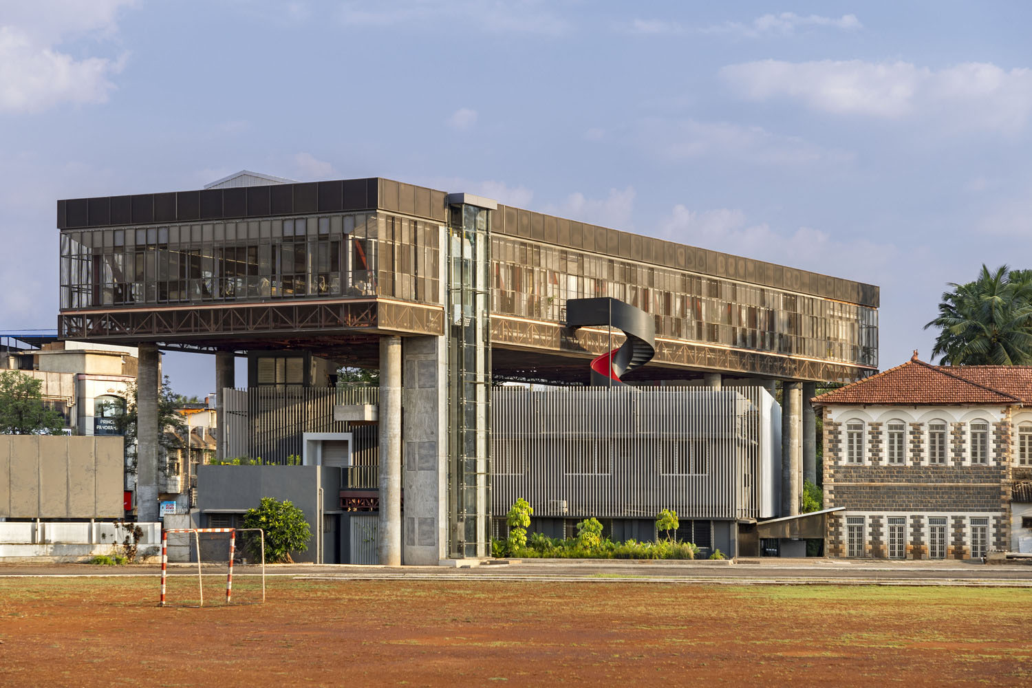 Hover Space_Extension to the KLE Society Head Office design by Thirdspace Architecture Studio