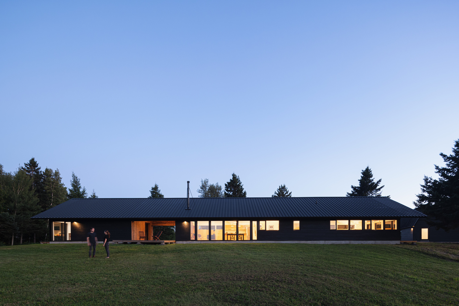 Caribou Point Studio design by Peter Braithwaite Studio #architecture
