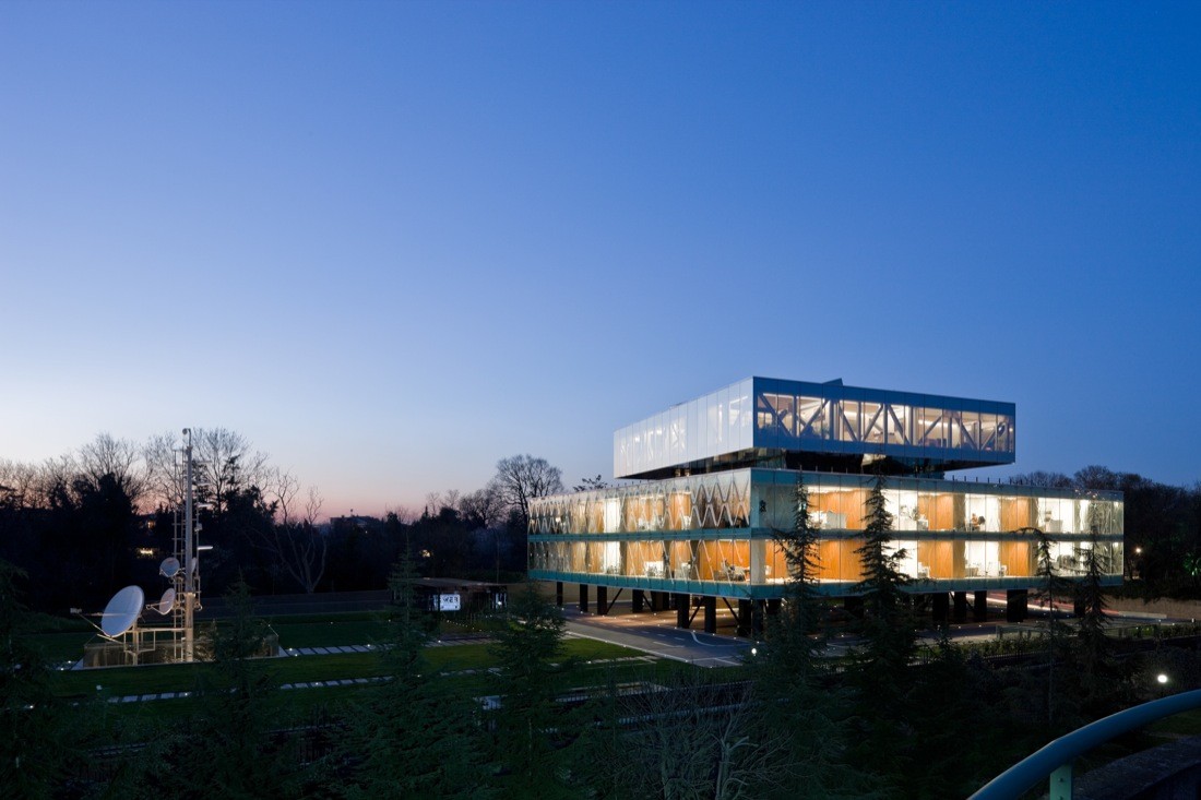 Vakko Headquarters and Power Media Center design by REX #architecture